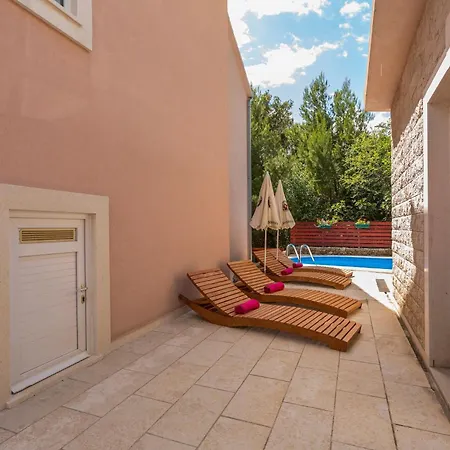 Mit Balkon Und Terrasse Sowie Meerblick * Medici